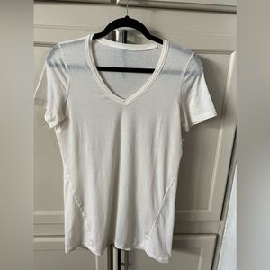 LuLuLemon Off White Ribbed Knit T Short Sleeve